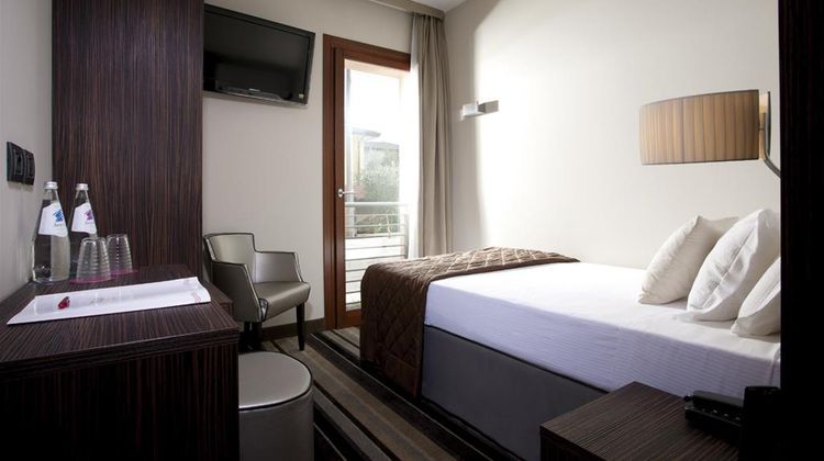 Best Western Titian Inn & Residence Room