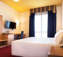 Best Western Titian Inn & Residence Room