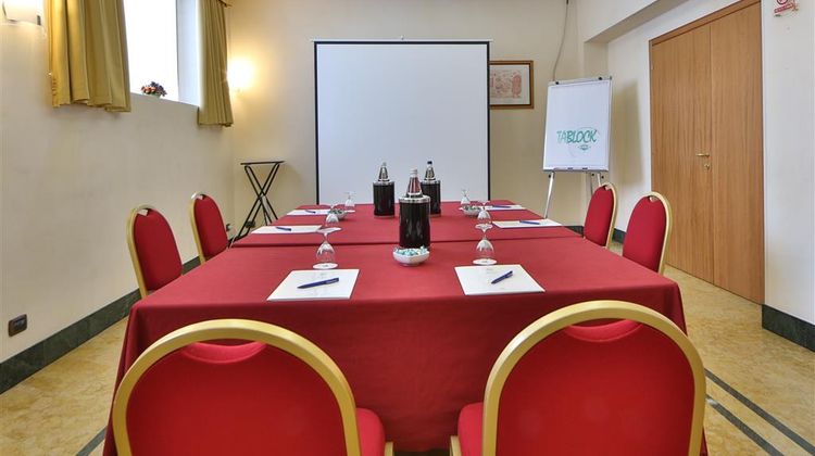 Hotel Mirage, Sure Collection by BW Meeting