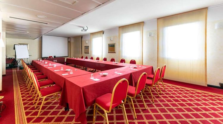 Hotel Mirage, Sure Collection by BW Meeting