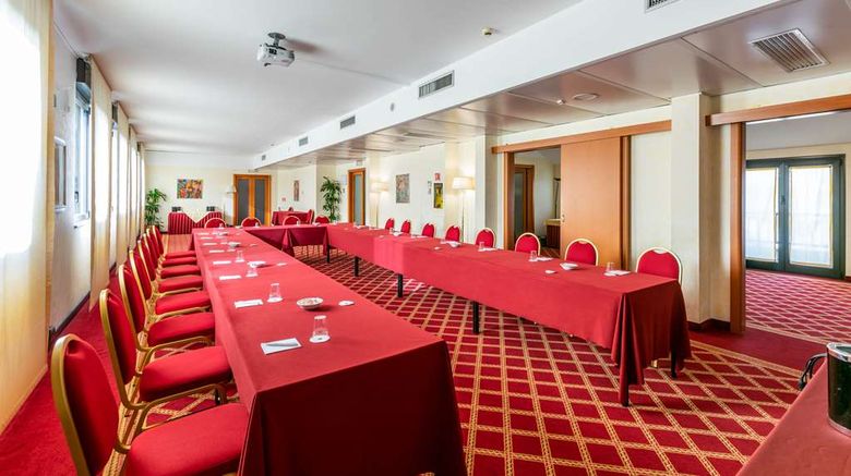 <b>Hotel Mirage, Sure Collection by BW Meeting</b>. Images powered by <a href="https://iceportal.shijigroup.com/" title="IcePortal" target="_blank">IcePortal</a>.