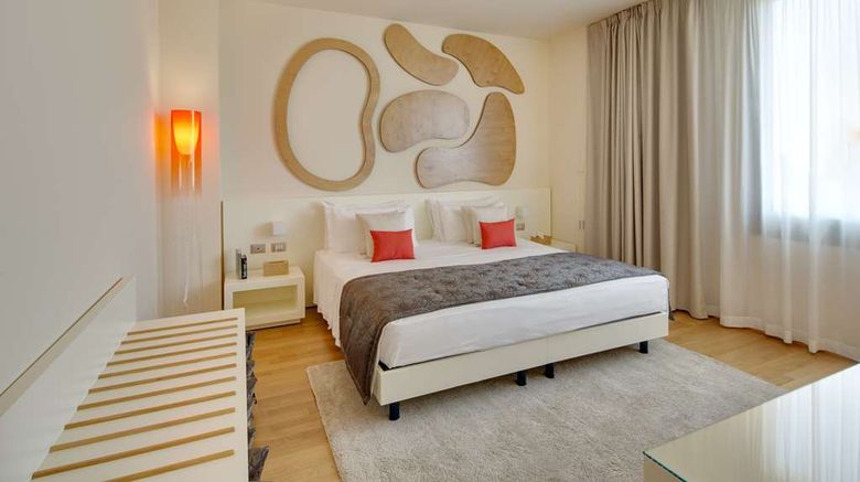<b>Best Western Plus Leone Di Messapia Htl Suite</b>. Images powered by <a href="https://iceportal.shijigroup.com/" title="IcePortal" target="_blank">IcePortal</a>.