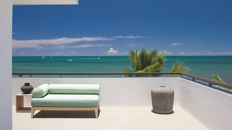 Hilton Fiji Beach Resort and Spa Exterior
