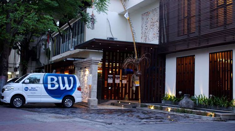 Best Western Kuta Villa Exterior