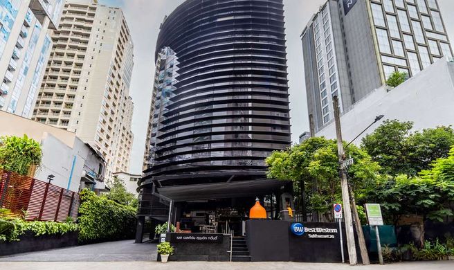 Best Western Plus at 20 Sukhumvit Exterior