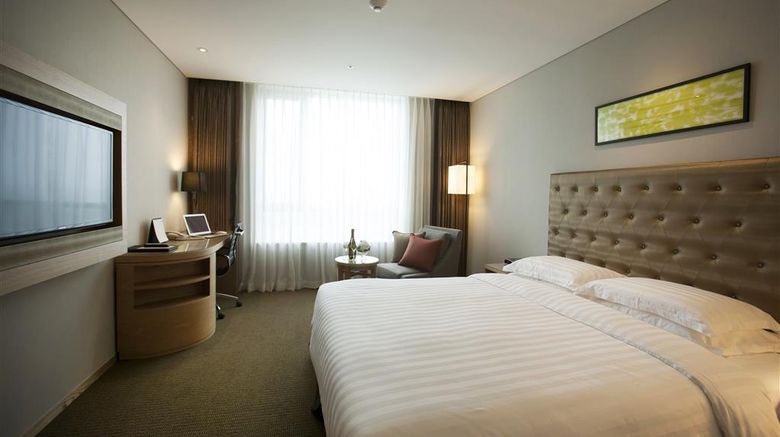 <b>Best Western Gunsan Hotel Room</b>. Images powered by <a href="https://iceportal.shijigroup.com/" title="IcePortal" target="_blank">IcePortal</a>.
