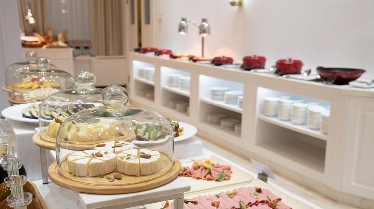 Lotte City Hotel Tashkent Restaurant