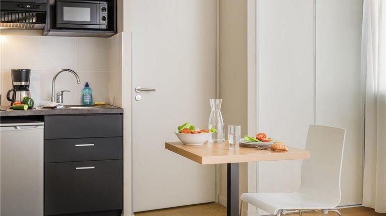 <b>Aparthotel AdagioAccess Dijon Republique Room</b>. Images powered by <a href="https://iceportal.shijigroup.com/" title="IcePortal" target="_blank">IcePortal</a>.