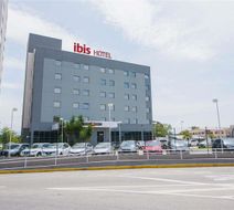 Ibis Guaratingueta Hotel Exterior