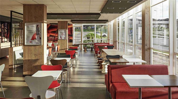 Ibis Londrina Restaurant