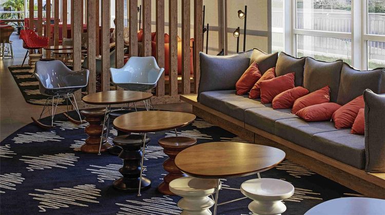 Ibis Londrina Other