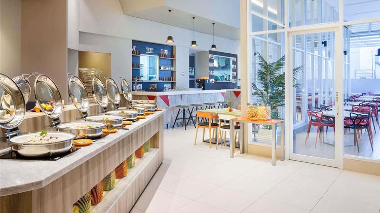 Ibis Styles Jakarta Mangga Dua Square Restaurant