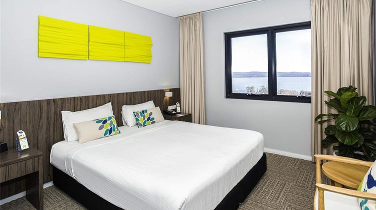 ibis Styles The Entrance Room