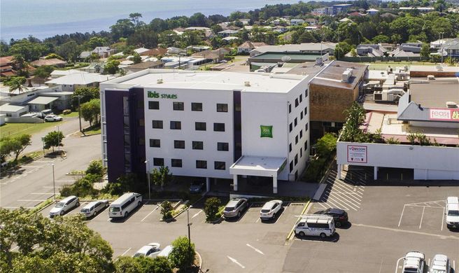 ibis Styles The Entrance Exterior