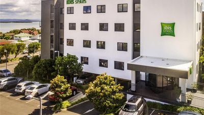 ibis Styles The Entrance