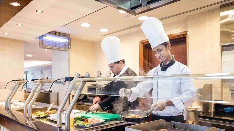 <b>Majlis Grand Mercure Residence Abu Dhabi Restaurant</b>. Images powered by <a href="https://iceportal.shijigroup.com/" title="IcePortal" target="_blank">IcePortal</a>.