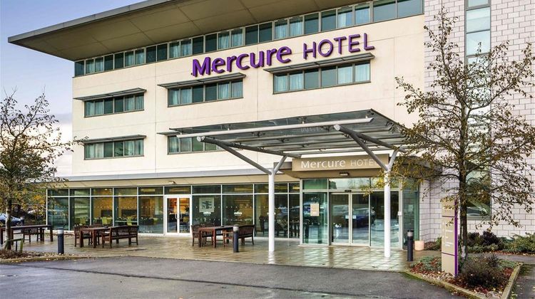 Mercure Sheffield Parkway Exterior