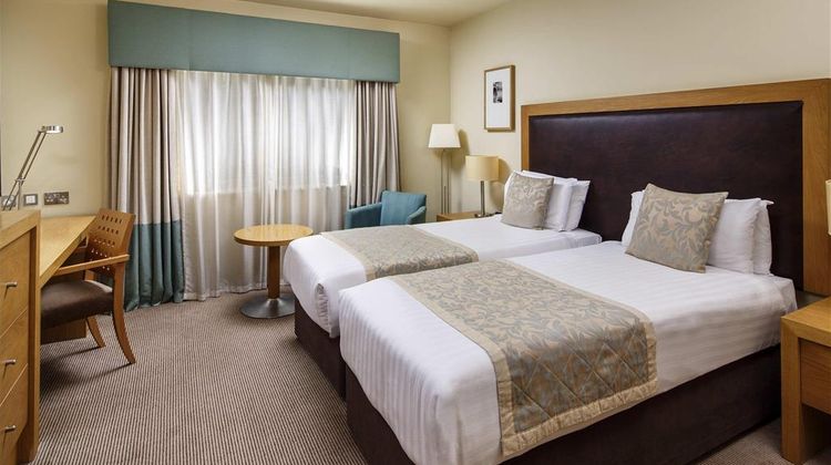 Mercure Sheffield Parkway Room