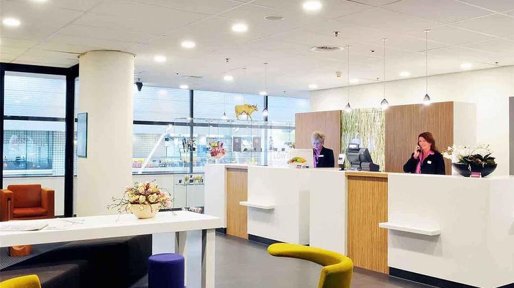 Mercure Hotel Schiphol Terminal Exterior
