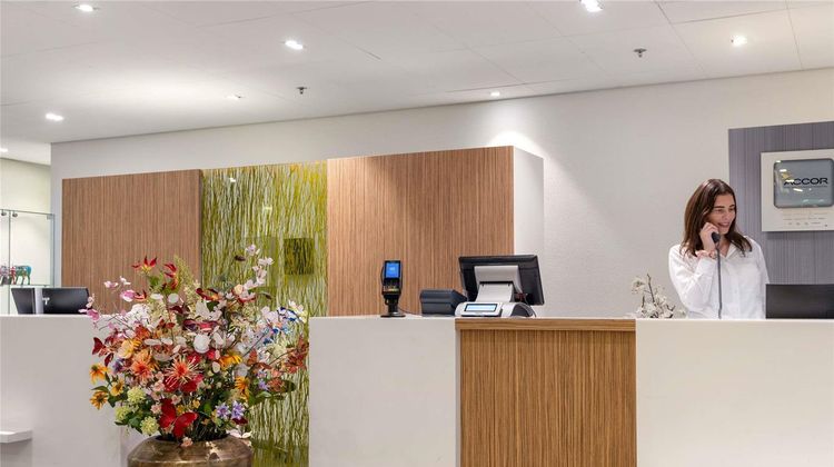 Mercure Hotel Schiphol Terminal Exterior