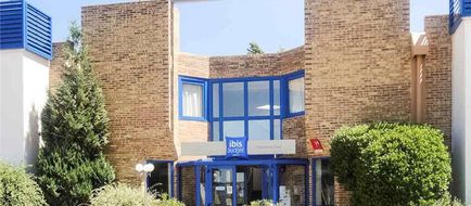 Ibis Budget Chatellerault Exterior