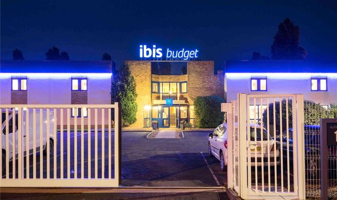 Ibis Budget Chatellerault Exterior