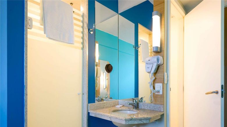 <b>Ibis Budget Porto Alegre Room</b>. Images powered by <a href="https://iceportal.shijigroup.com/" title="IcePortal" target="_blank">IcePortal</a>.