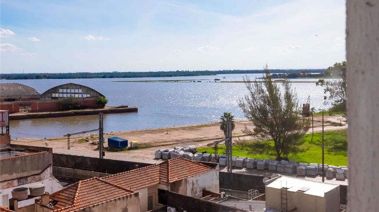 <b>Ibis Budget Porto Alegre Exterior</b>. Images powered by <a href="https://iceportal.shijigroup.com/" title="IcePortal" target="_blank">IcePortal</a>.