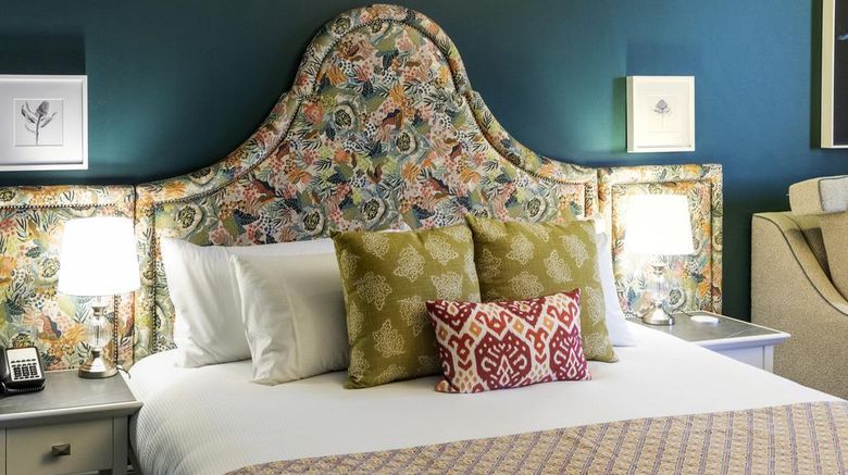 <b>Grand Mercure Basildene Manor Room</b>. Images powered by <a href="https://iceportal.shijigroup.com/" title="IcePortal" target="_blank">IcePortal</a>.