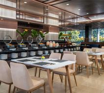 Mercure Jakarta Grogol Exterior