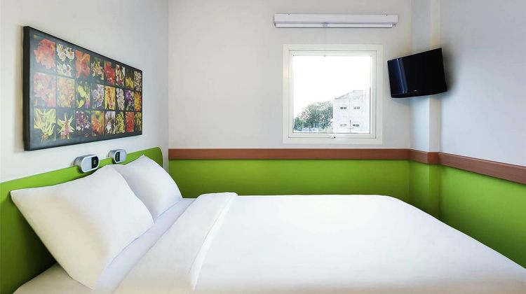 Ibis Budget Semarang Tendean Room