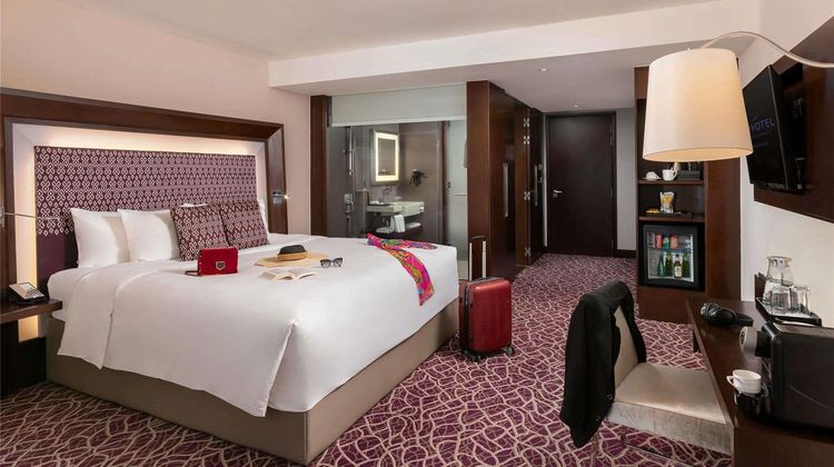 Novotel Yangon Max Suite