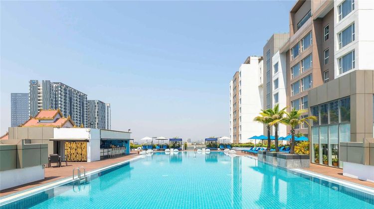 Novotel Yangon Max Exterior