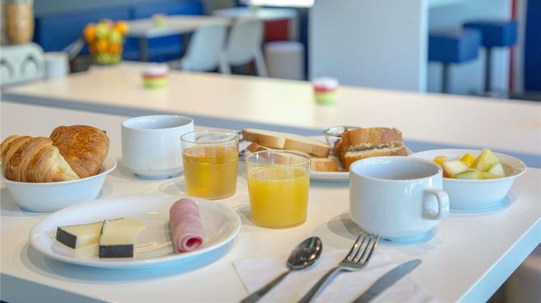 <b>Ibis Budget Brignoles Provence Restaurant</b>. Images powered by <a href="https://iceportal.shijigroup.com/" title="IcePortal" target="_blank">IcePortal</a>.