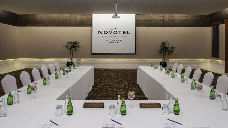 Novotel Inle Lake Myat Min Meeting