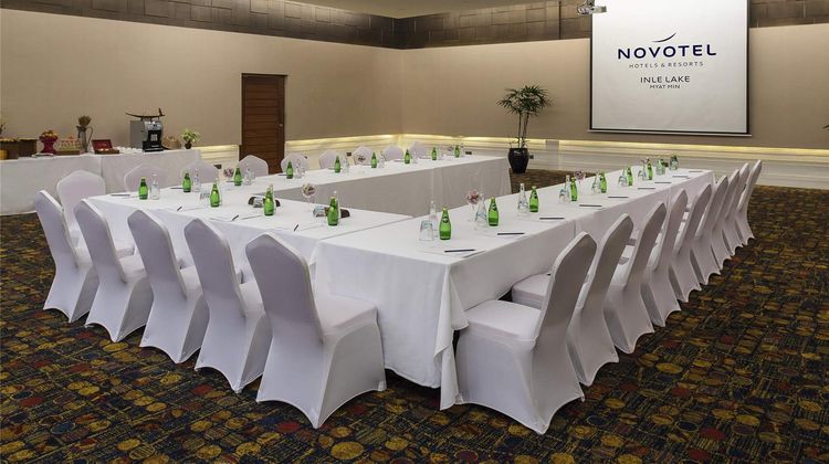 Novotel Inle Lake Myat Min Meeting