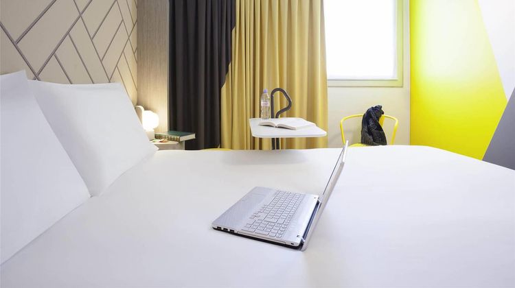 Ibis Styles Paris Massena Room