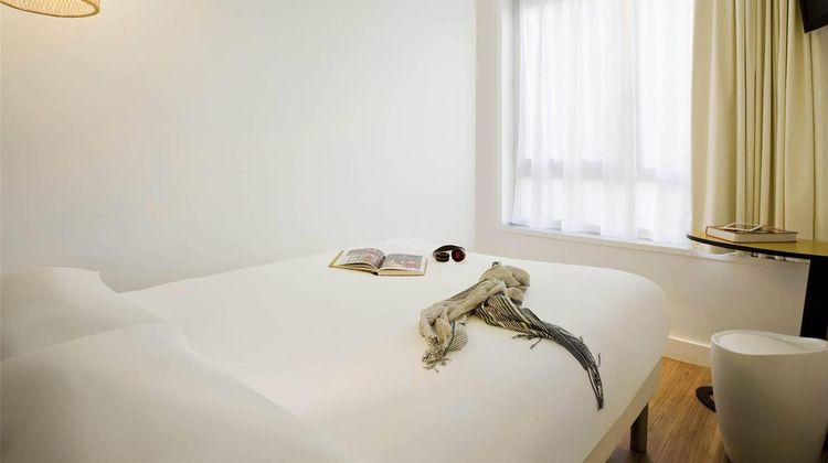 Ibis Styles Paris Buttes Chaumont Room