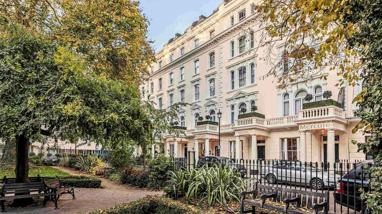 Mercure London Hyde Park Exterior