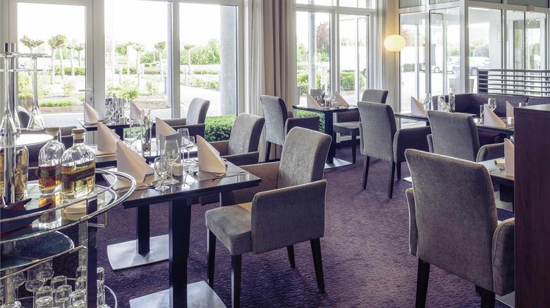 <b>Mercure Hotel Kamen Unna Restaurant</b>. Images powered by <a href="https://iceportal.shijigroup.com/" title="IcePortal" target="_blank">IcePortal</a>.