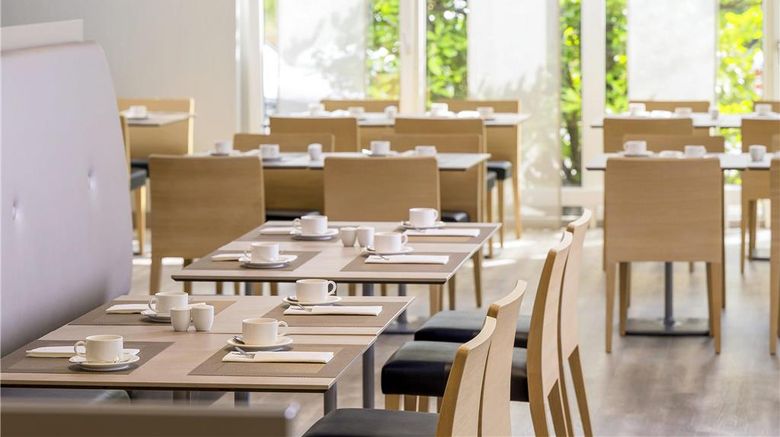 <b>Mercure Hotel Hannover Oldenburger Allee Restaurant</b>. Images powered by <a href="https://iceportal.shijigroup.com/" title="IcePortal" target="_blank">IcePortal</a>.
