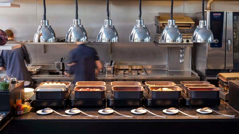 <b>Scandic Hamburg Emporio Restaurant</b>. Images powered by <a href="https://iceportal.shijigroup.com/" title="IcePortal" target="_blank">IcePortal</a>.