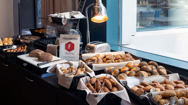 <b>Scandic Hamburg Emporio Restaurant</b>. Images powered by <a href="https://iceportal.shijigroup.com/" title="IcePortal" target="_blank">IcePortal</a>.