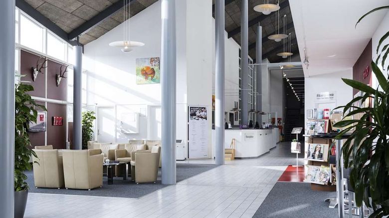 <b>Scandic Sonderborg Lobby</b>. Images powered by <a href="https://iceportal.shijigroup.com/" title="IcePortal" target="_blank">IcePortal</a>.