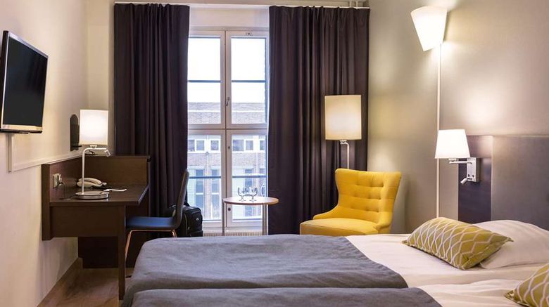 <b>Scandic Grand Marina Helsinki Room</b>. Images powered by <a href="https://iceportal.shijigroup.com/" title="IcePortal" target="_blank">IcePortal</a>.
