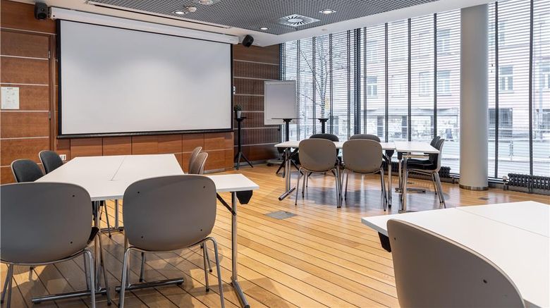 <b>Scandic Hotel Simonkentta Helsinki Meeting</b>. Images powered by <a href="https://iceportal.shijigroup.com/" title="IcePortal" target="_blank">IcePortal</a>.