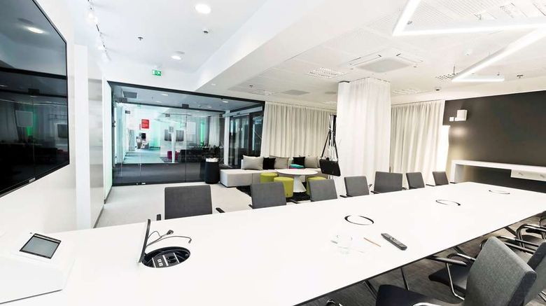 <b>Scandic Tampere Station Meeting</b>. Images powered by <a href="https://iceportal.shijigroup.com/" title="IcePortal" target="_blank">IcePortal</a>.