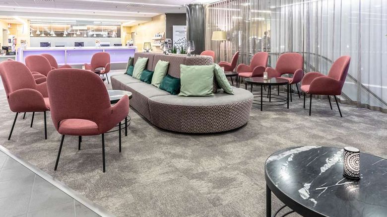 <b>Scandic Hotel Julia Turku Lobby</b>. Images powered by <a href="https://iceportal.shijigroup.com/" title="IcePortal" target="_blank">IcePortal</a>.
