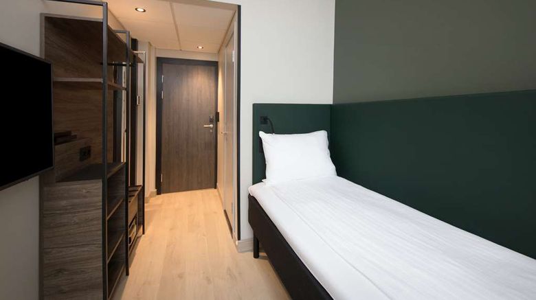 <b>Scandic Strand Hotel Room</b>. Images powered by <a href="https://iceportal.shijigroup.com/" title="IcePortal" target="_blank">IcePortal</a>.