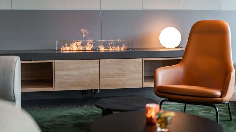 <b>Scandic Hamar Lobby</b>. Images powered by <a href="https://iceportal.shijigroup.com/" title="IcePortal" target="_blank">IcePortal</a>.
